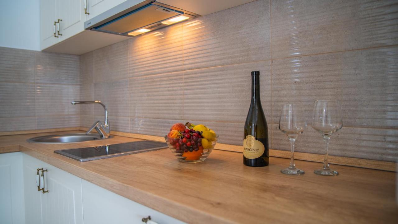 Apartments Edera Тиват Екстериор снимка