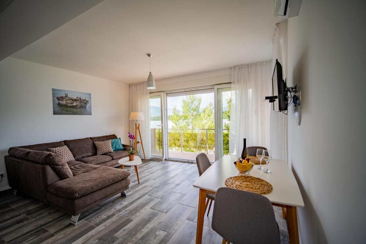 Apartments Edera Тиват Екстериор снимка