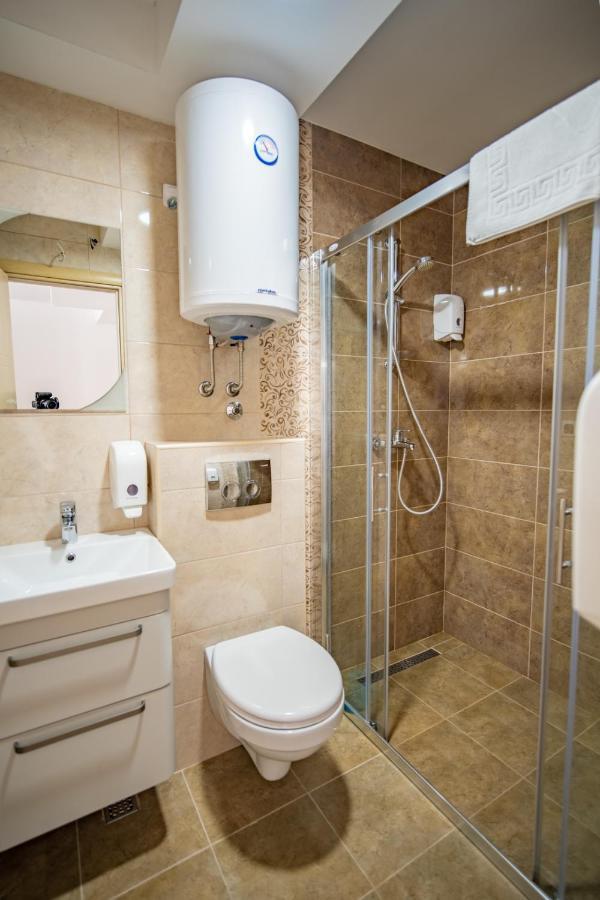 Apartments Edera Тиват Екстериор снимка
