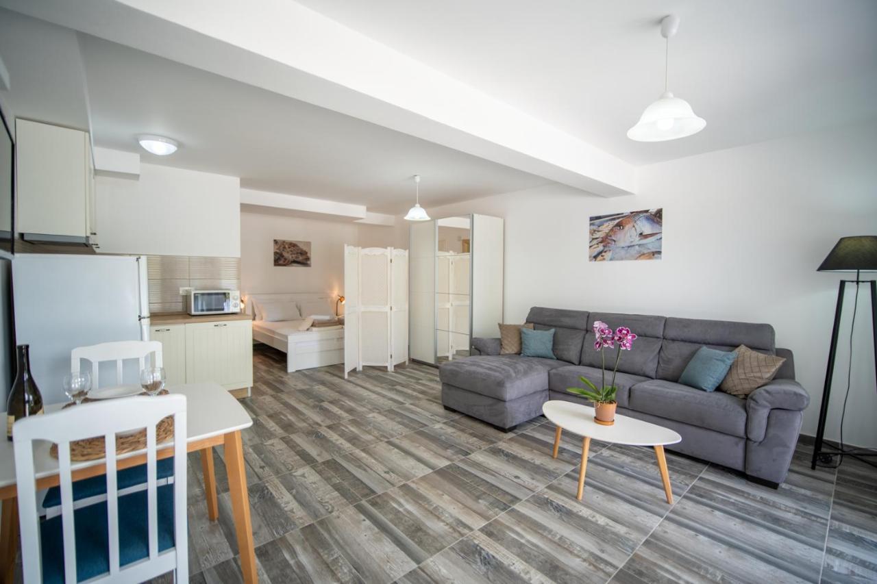 Apartments Edera Тиват Екстериор снимка