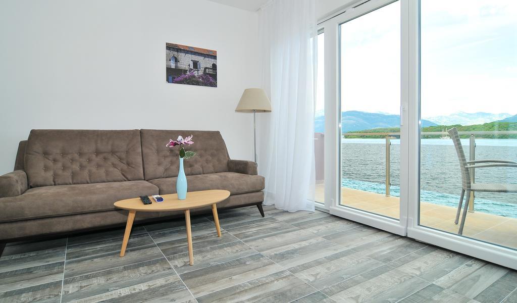 Apartments Edera Тиват Екстериор снимка